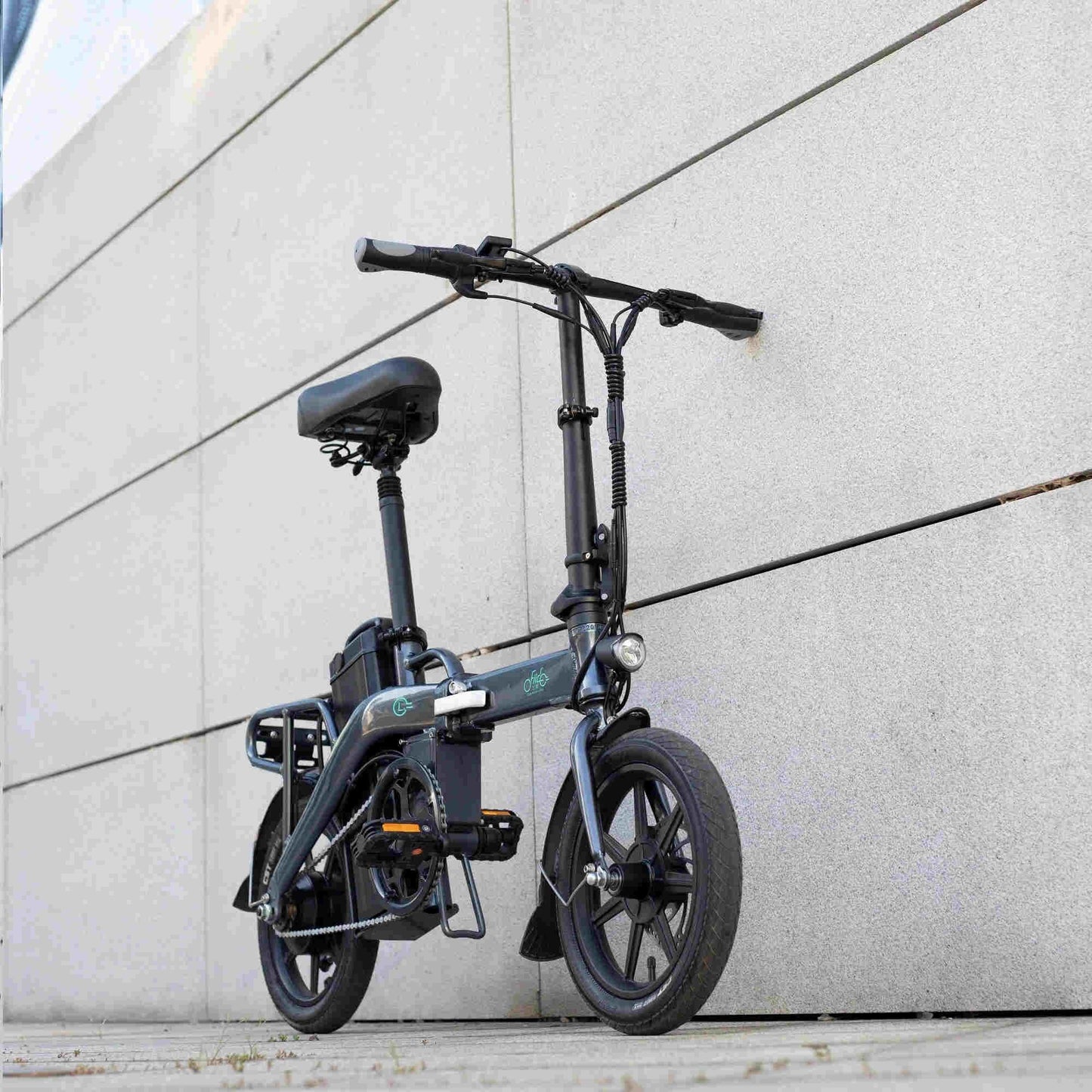 FIIDO L3 Electric Bike with mudguard and light-Vostro Cycles